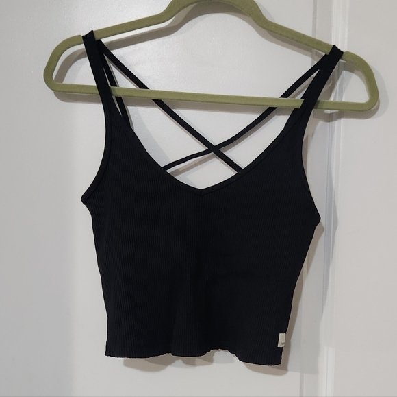 Vuori Women's Black Cross-Back Top - Picture 3 of 6